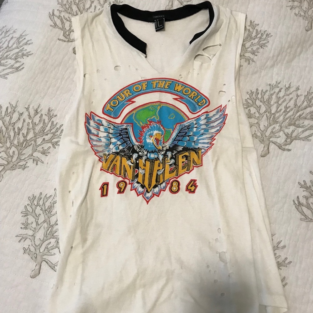 Forever 21 Graphic Tann